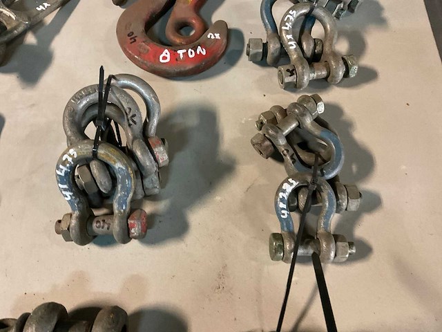 Partij hijsmiddelen - afbeelding 2 van  4