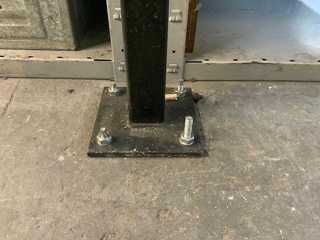 Partij hijsogen op magazijnrek - afbeelding 7 van  7