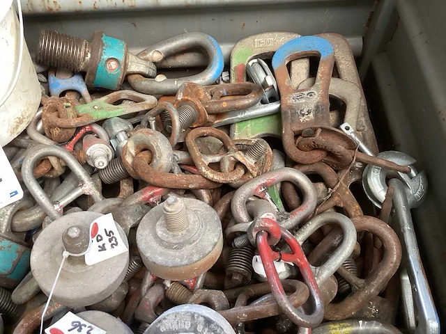 Partij hijsogen - afbeelding 11 van  12