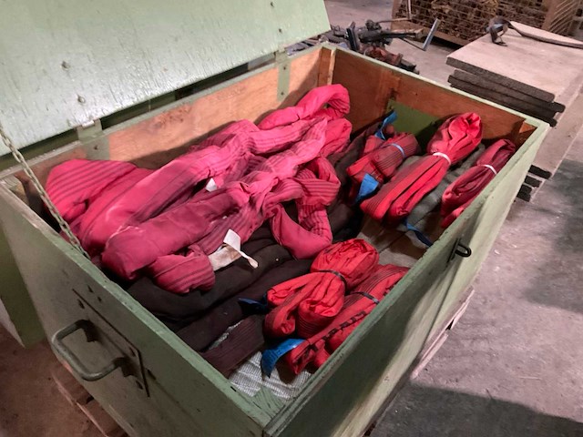 Partij hijsstroppen - afbeelding 1 van  4