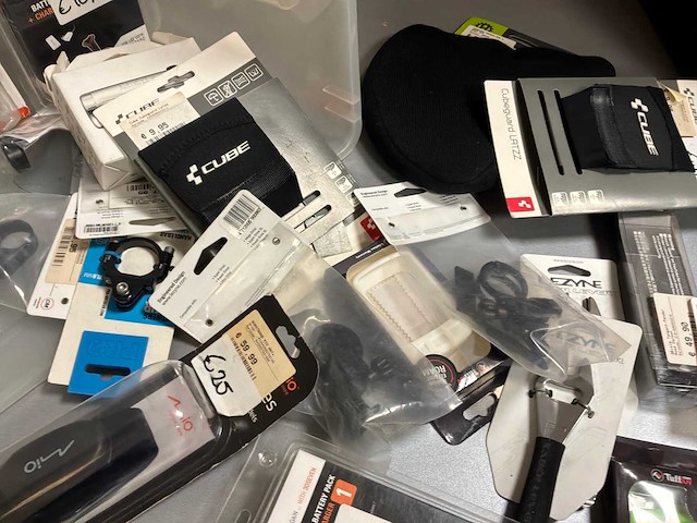 Partij hiod one / klickfix / mio / cube / lezyne fietsaccessoires - afbeelding 6 van  7