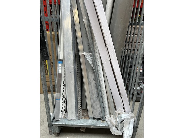 Partij hoekprofielen - afbeelding 2 van  5