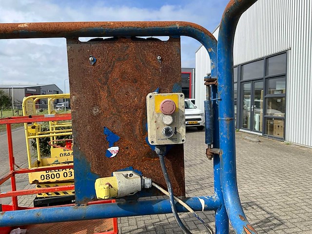 Partij hoogwerkers en palletwagens - afbeelding 10 van  30