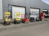 Partij hoogwerkers en palletwagens - afbeelding 1 van  30