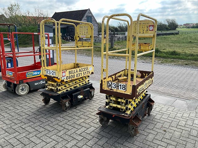 Partij hoogwerkers en palletwagens - afbeelding 19 van  30