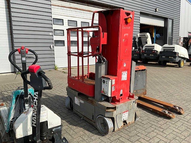 Partij hoogwerkers en palletwagens - afbeelding 30 van  30