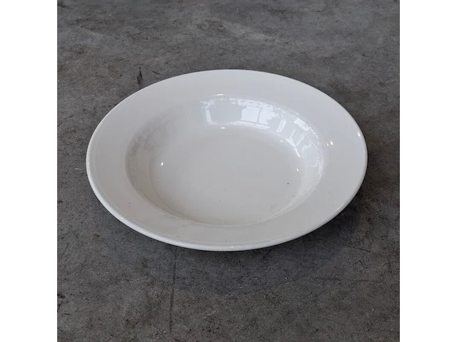 Partij horeca- en cateringmateriaal – kratten, borden en warmhoudketel - afbeelding 5 van  11
