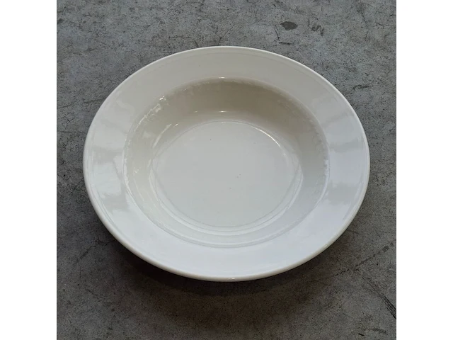 Partij horeca- en cateringmateriaal – kratten, borden en warmhoudketel - afbeelding 9 van  11