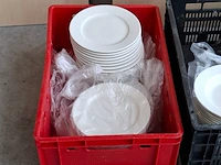Partij horeca- en cateringmateriaal – kratten, borden en warmhoudketel - afbeelding 10 van  11