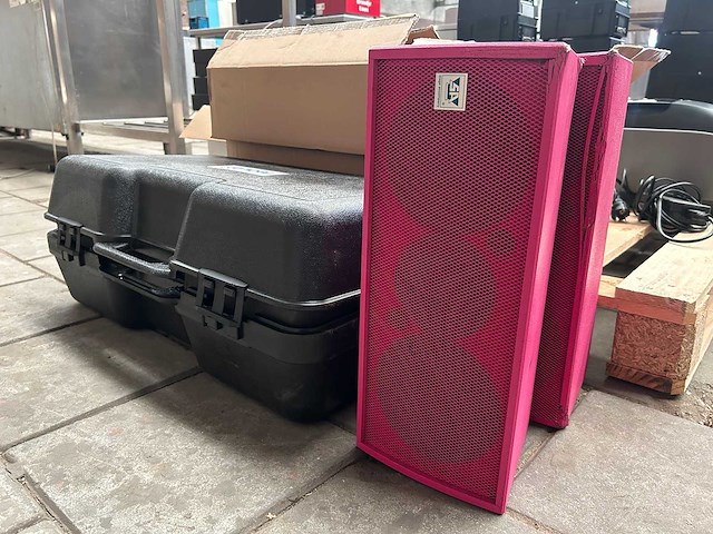 Partij horeca artikelen w.o. speakers - afbeelding 2 van  8