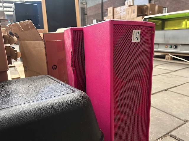 Partij horeca artikelen w.o. speakers - afbeelding 8 van  8