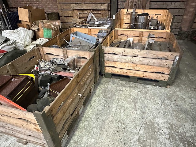 Partij horeca benodigdheden op 6 pallets - afbeelding 2 van  9