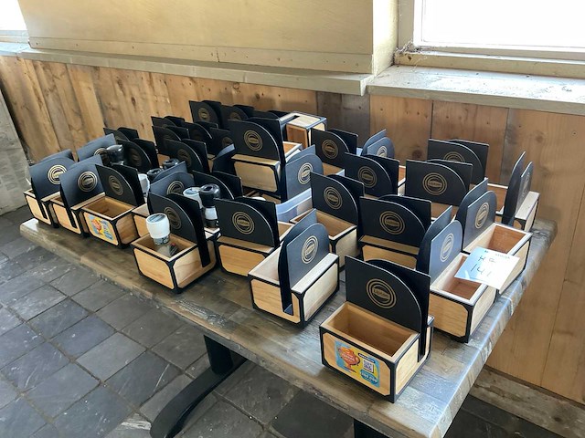 Partij horeca goederen - afbeelding 1 van  13