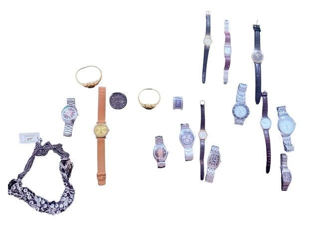 Partij horloges en sieraden huisruiming gemeente amsterdam zuid - afbeelding 1 van  6
