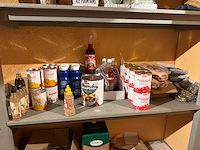 Partij houdbare ingrediënten - afbeelding 1 van  4