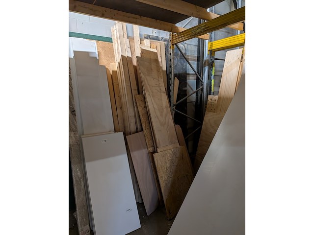 Partij hout- en plaatmateriaal - afbeelding 2 van  33