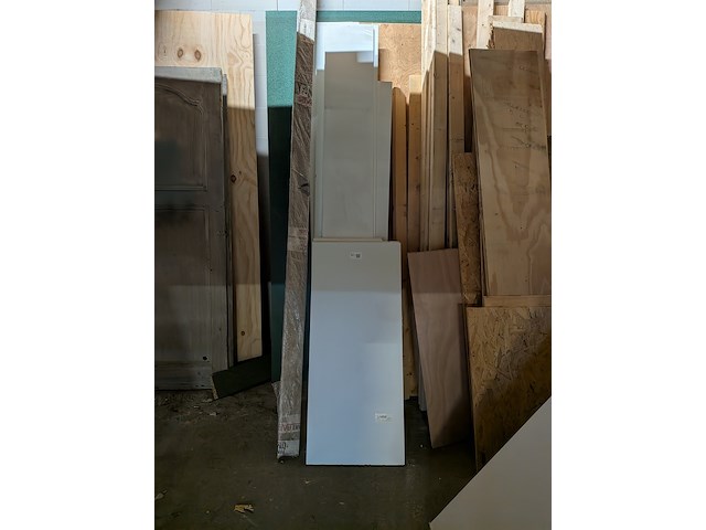 Partij hout- en plaatmateriaal - afbeelding 32 van  33