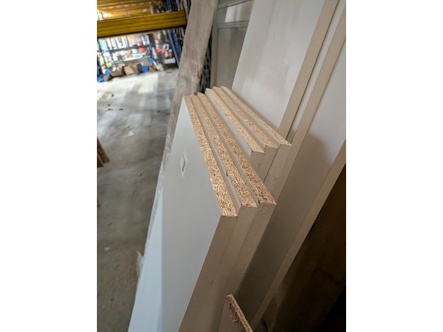 Partij hout- en plaatmateriaal - afbeelding 33 van  33