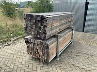 Partij hout balken - afbeelding 2 van  2