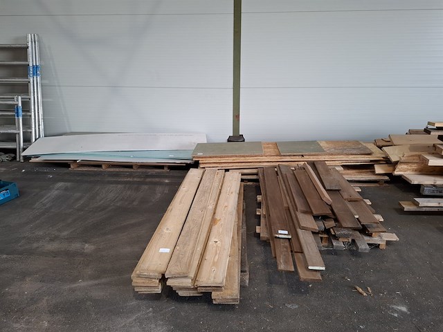 Partij hout en gips - afbeelding 12 van  20