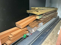 Partij hout en installatie materiaal - afbeelding 1 van  6