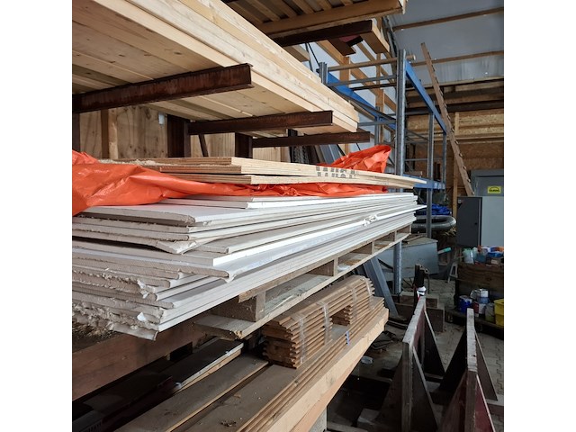 Partij hout en plaatmateriaal - afbeelding 2 van  14