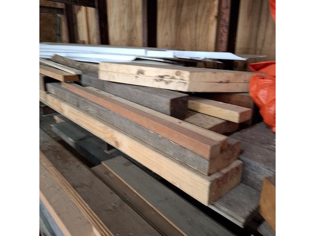 Partij hout en plaatmateriaal - afbeelding 13 van  14