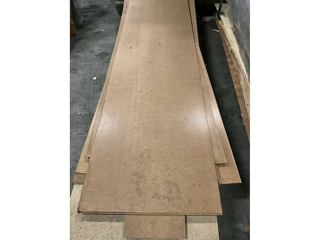 Partij hout o.a. underlayment, hardboard, spaanplaat - afbeelding 7 van  7