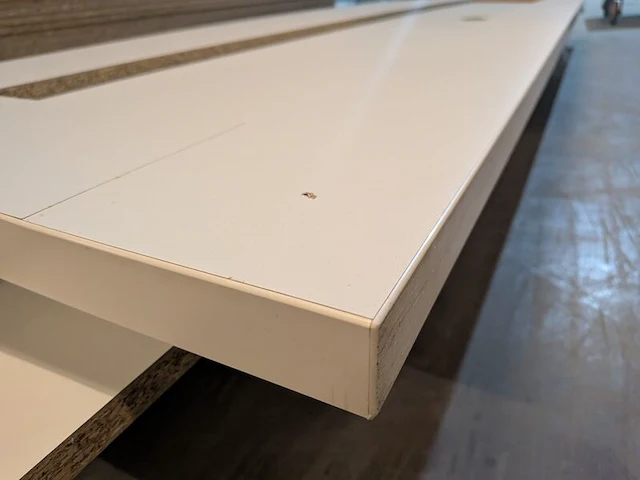 Partij hout plaatmateriaal en balken | beursstand - afbeelding 13 van  14