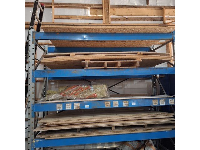 Partij hout plaatmateriaal - afbeelding 1 van  8