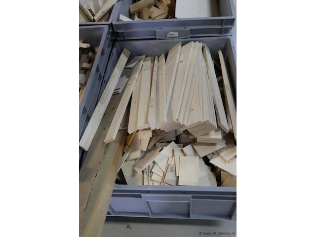 Partij hout restanten - afbeelding 2 van  5