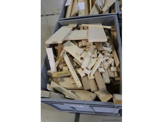 Partij hout restanten - afbeelding 3 van  5