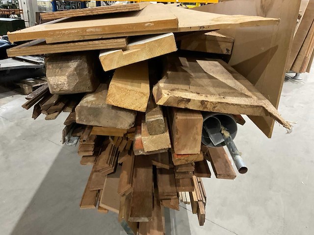 Partij hout - afbeelding 6 van  6