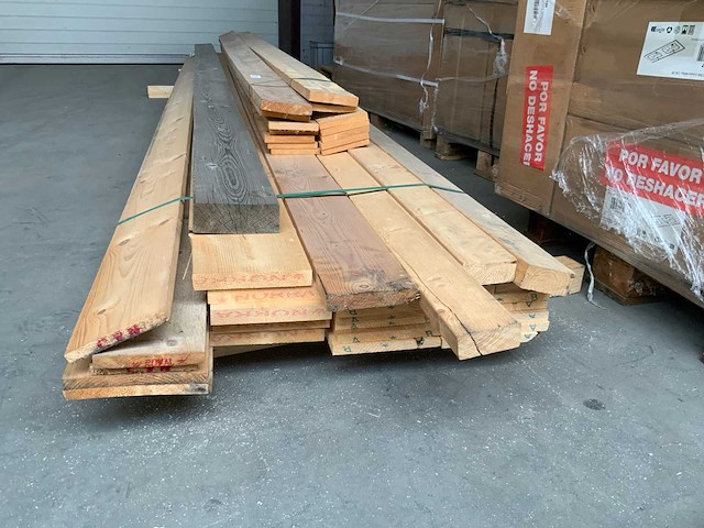 Partij hout - afbeelding 2 van  3