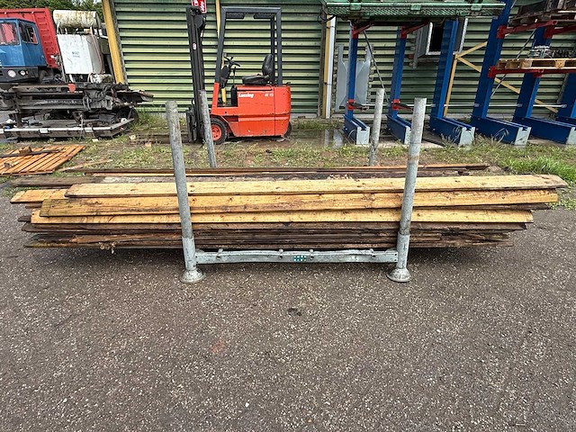 Partij hout - afbeelding 1 van  6
