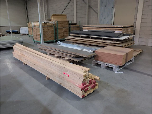 Partij hout - afbeelding 2 van  11