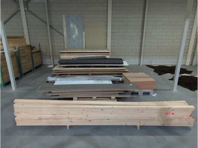 Partij hout - afbeelding 1 van  11