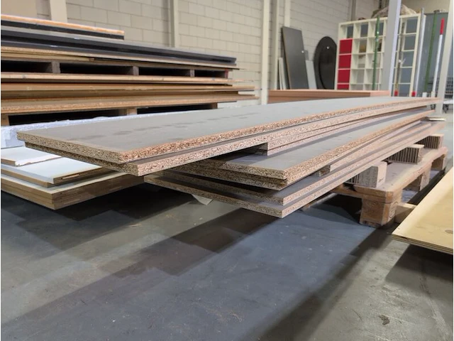 Partij hout - afbeelding 6 van  11