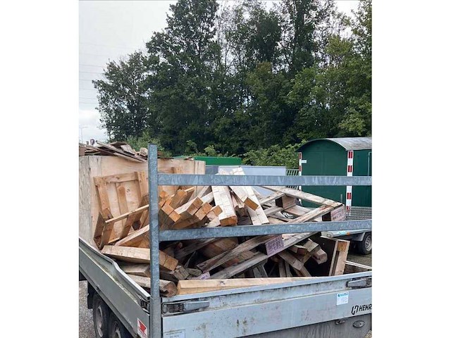 Partij hout - afbeelding 1 van  1
