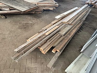 Partij houten balken en planken - afbeelding 3 van  5