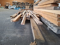Partij houten balken en planken - afbeelding 7 van  18