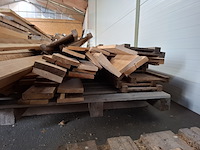 Partij houten balken en planken - afbeelding 16 van  18