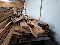 Partij houten balken en planken - afbeelding 17 van  18