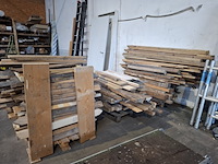 Partij houten balken en planken - afbeelding 6 van  14