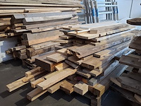 Partij houten balken en planken - afbeelding 10 van  14