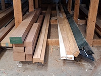 Partij houten balken in 3x vak - afbeelding 2 van  9