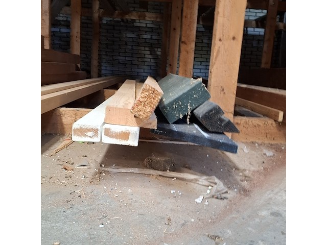 Partij houten balken in 3x vak - afbeelding 3 van  9