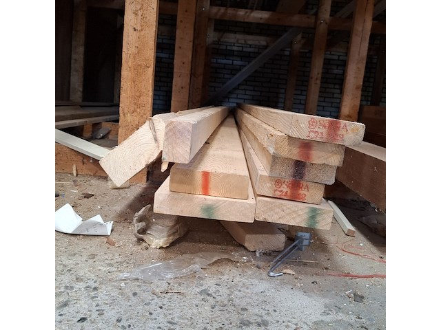 Partij houten balken in 3x vak - afbeelding 7 van  9