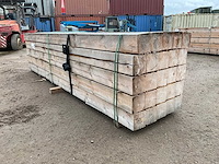 Partij houten balken - afbeelding 1 van  6