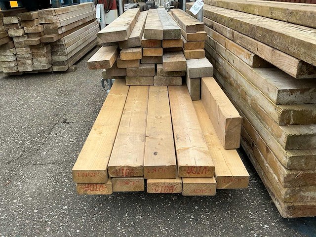 Partij houten balken - afbeelding 2 van  4